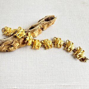 Vintage Elephant Bracelet, Gold Tone Link, Textured Finish, 7 Inch Safari Jewely